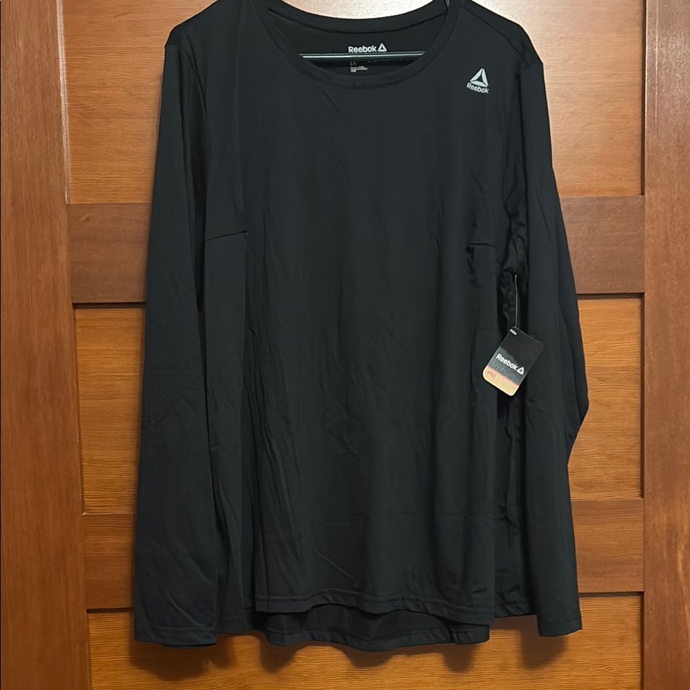 2XL Reebok WOMEN’S Black Long Sleeve Shirt